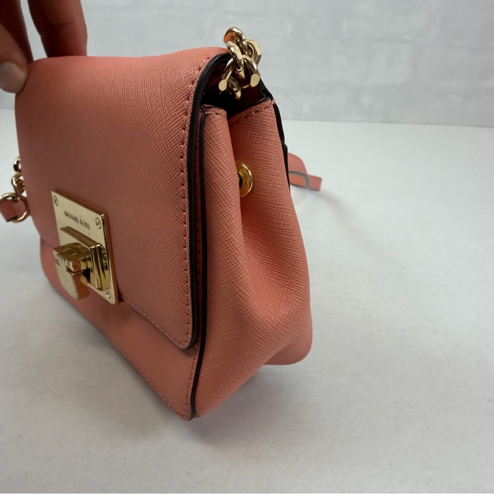 Michael Kors Mercer Extra Small Pebbled Leather Crossbody Bag Pink Gold Chain - Picture 4 of 10
